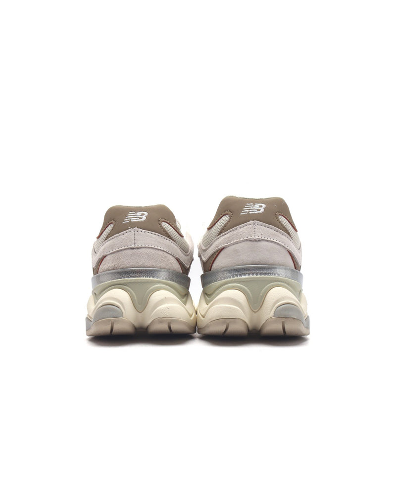 Tênis New Balance 9060 'Mushroom Brown'