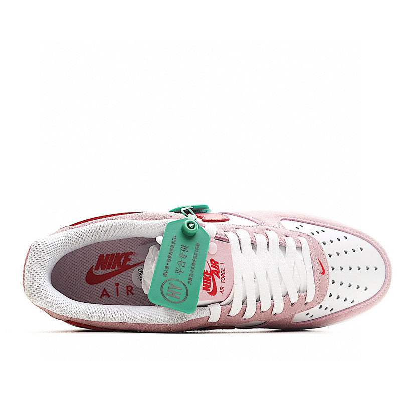 Tênis Air Force 1 Low Valentines Day Pink