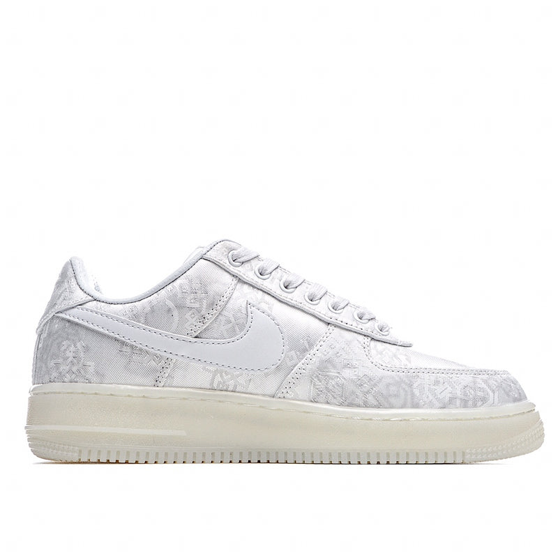 Tênis Nike Air Force 1 Low Clot 1World