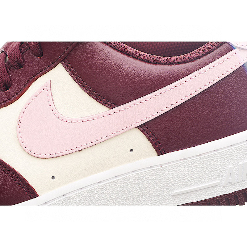 Tênis Air Force 1 Low Valentine's Day Red