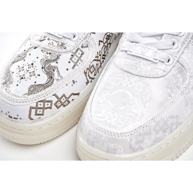 Tênis Nike Air Force 1 Low Clot 1World