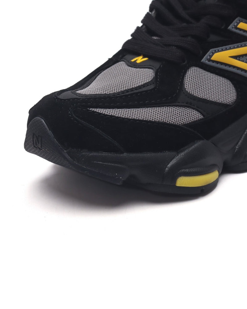 Tênis New Balance 9060 Black Yellow