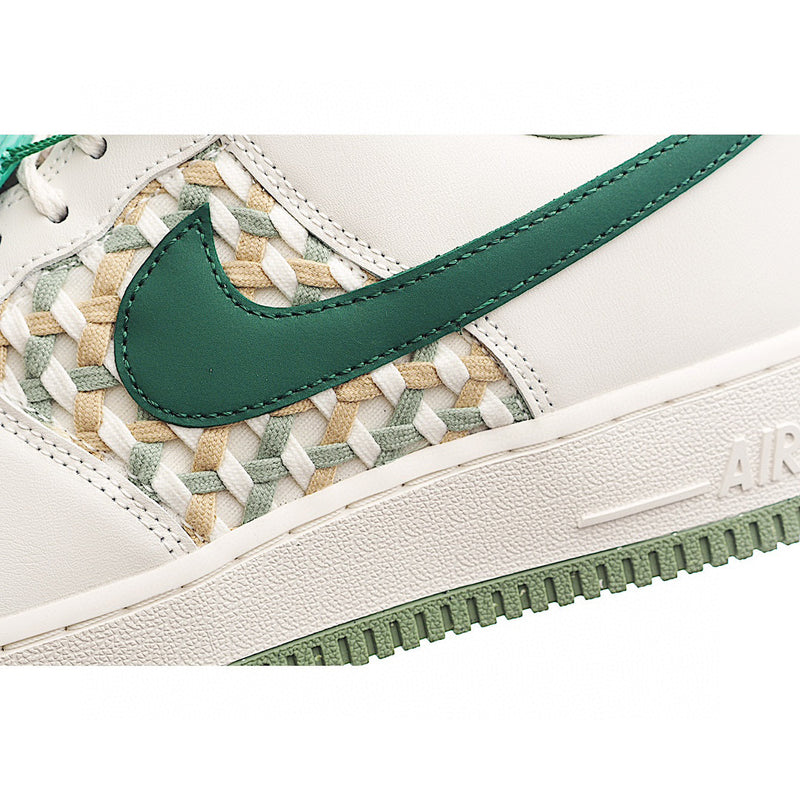 Tênis Nike Air Force 1 Low 07' Premium NAI-KE Bamboo Weave Sail Gorge Green