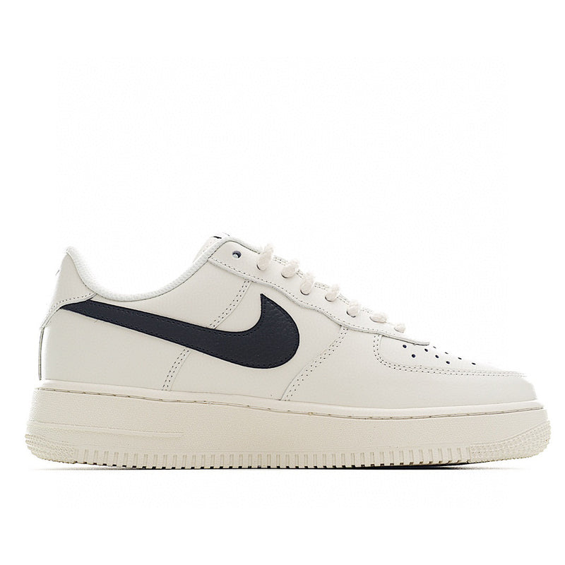 Tênis Nike Air Force 1 Low '07 Retro Spray Paint Swoosh