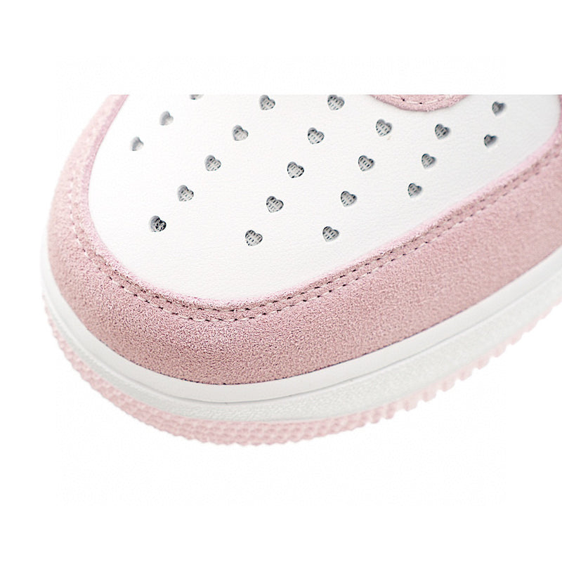 Tênis Air Force 1 Low Valentines Day Pink